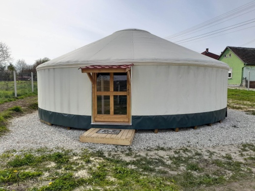 Szent Márton Jurtaszállás