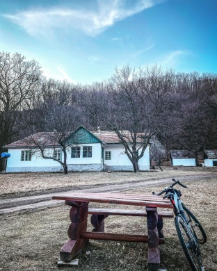 Hidegkuti Turistahaz Gyöngyöspata