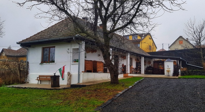 Dézsafürdő Vendégház Cserhátsurány