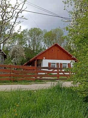 Almafa Vendégház Aka