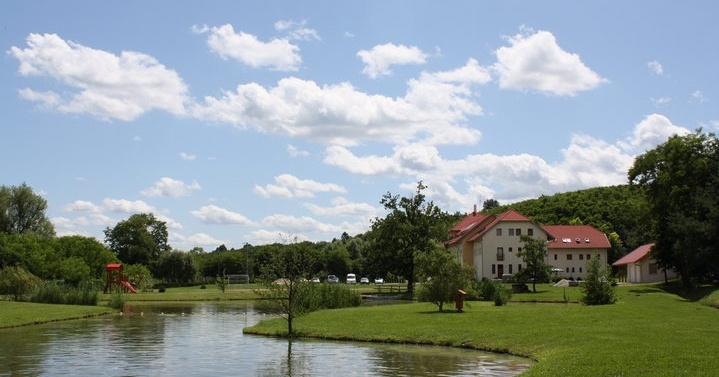 Csicsergő Szabadidőközpont