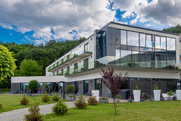 Castellum Hotel Hollókő****