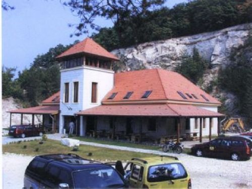 Fehér Szikla Vadászház