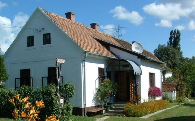 Cserépmadár Szállás Velemér