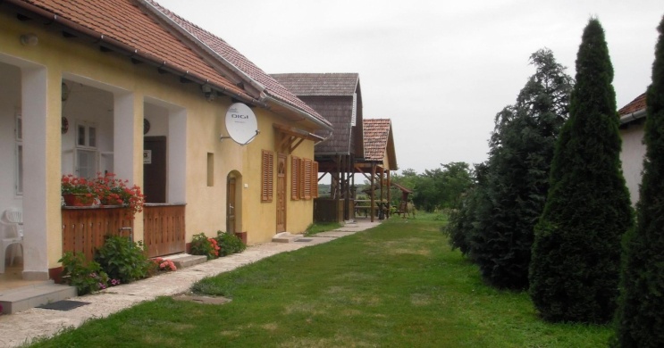 Tornácos Vendégház Kismarja