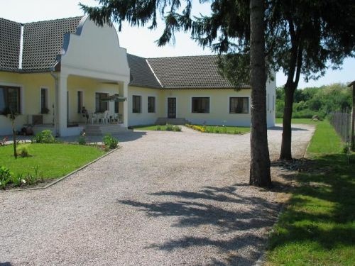 Ormánsági Vendégház Csányoszró