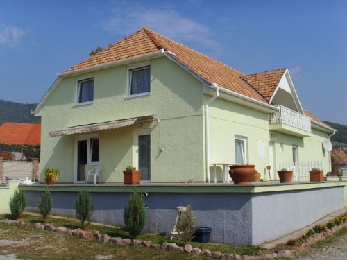 Jakab-hegy Vendégház Cserkút