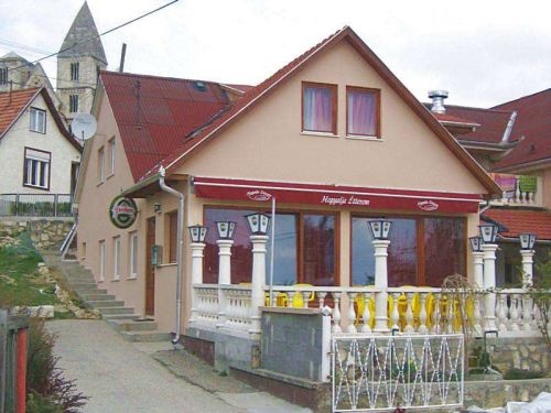 Hegyalja Étterem Panzió
