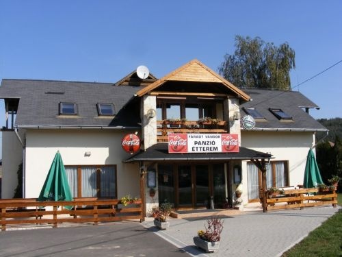 Fáradt Vándor Panzió Étterem Romhány