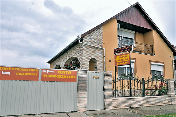 Kata Vendégszállás
