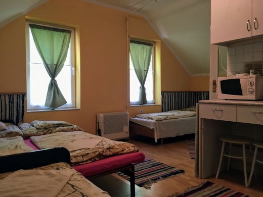 Dínó Apartmanok Cserkeszőlő