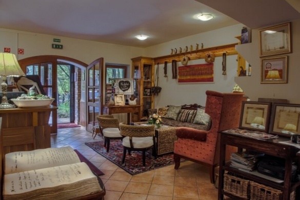 Rosinante Stílusos Vidéki Fogadó*** és Étterem Szigetmonostor