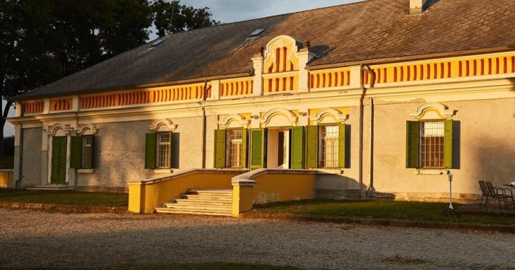 Szent Gaál Kastély és Borház Zomba