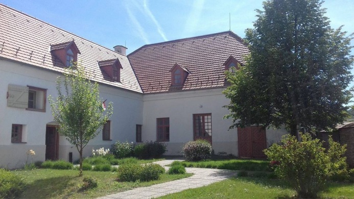 Villa Silvestris Erdei Iskola és Panzió Monoszló