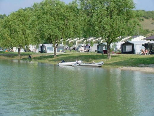 Éden Camping**** & Yacht Club Neszmély