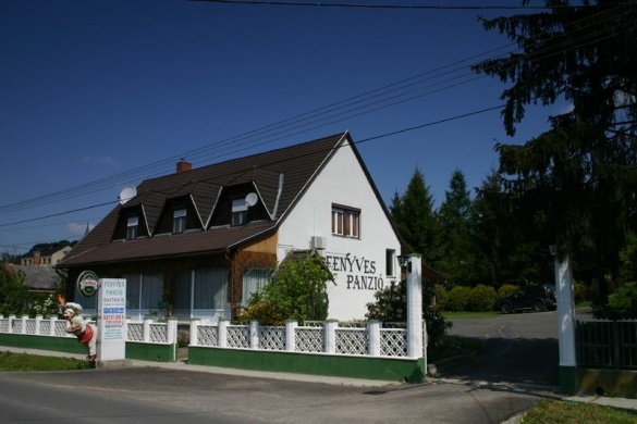 Fenyves Panzió Étterem Szentbalázs