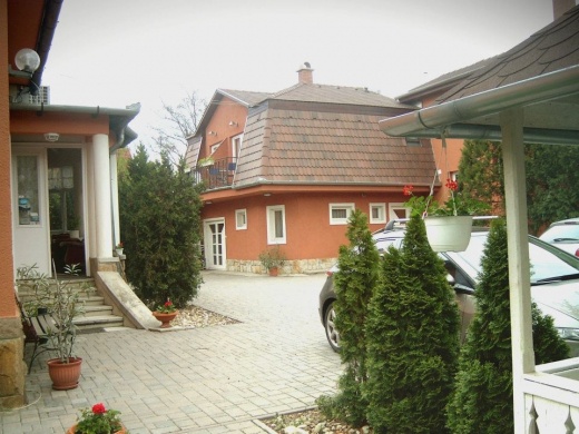 Kikelet Panzió Dunakeszi