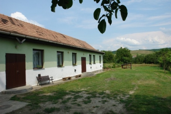 Fejérkő Turistaszállás