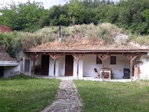 Barlanglakásos Vendégház