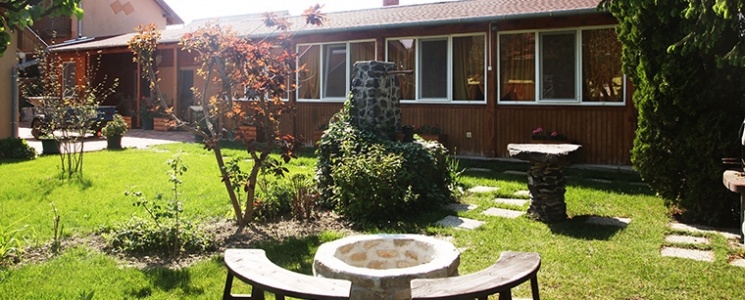 Sari Vendégház Lipót