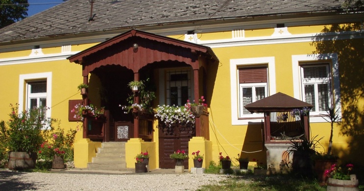 Liget Vendégház Kerkafalva