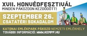Honvédfesztivál vágtató huszárokkal, csengő kardokkal, durrogó fegyverekkel.