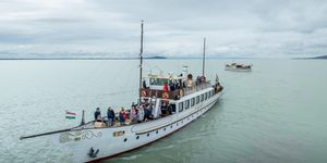 Balatonlellei hajózás 2026 - Sétahajó és menetrendi járatok