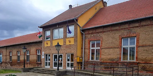 Művelődési Központ, Könyvtár Szentlőrinc