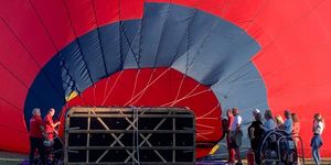 Hőlégballonos sétarepülés 2026 . Repüljön a Balatonnál profi ballonosokkal Keszthelyen és környékén!