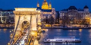 Hajós programok Budapest 2026 - Sétahajók, hop-on városnéző hajók, programhajók 