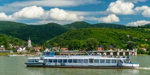 Zebegény hajózás 2026 -  Hajókirándulások Esztergomba és Visegrádra Szob, Dömös és Nagymaros érintésével