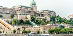 Budapesti hajós városnézés 2026 - Nappali hop-on hop-off élményhajózás a Dunán a főbb látnivalók felfedezésével 