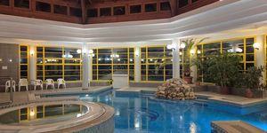 Éjszakai fürdőzés hétköznap 2026 Kiskunmajsa, Jonathermal Fürdő