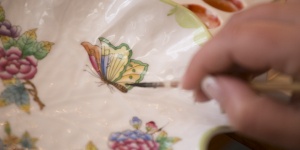 Herendi Porcelánmúzeum látogatás és idegenvezetés a Minimanufaktúrában