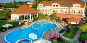 Aqua-Spa**** Konferencia és Wellness Hotel