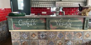 Cvekedli Étterem Vászoly