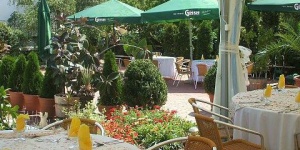 Két Fenyő Étterem Taksony