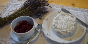 Trinitás Sajtműhely és Miszli Lakásétterem Vokány