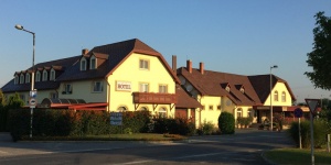 Patyi Étterem és Hotel**