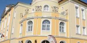 Déryné Kulturális, Turisztikai, Sport Központ és Könyvtár