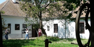 Nagy László Emlékház Iszkáz