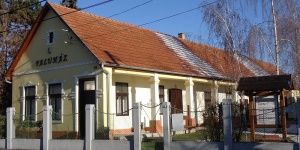 Faluház Szigetbecse