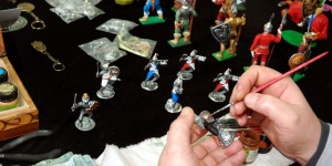 Fekete Gyula ólomkatona készítő,és történelmi sakk készítő,festett ólomkatonákkal