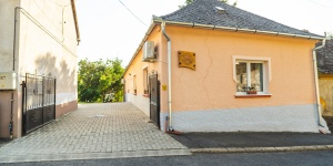 Tolnay Kúria és Vendégház  Nagygörbő