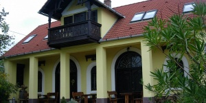 Nitt Borház Panzió Kisharsány