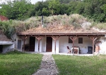 Barlanglakásos Vendégház